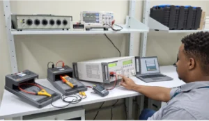 Home 3 FLUKE - MULTICALIBRADOR - ALICATE AMPERIMETRO, MULTIMETROS, OSCILOSCOPIOS E MUITO MAIS ...